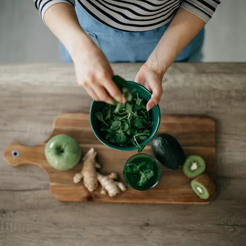 Detox διατροφή μετά τις γιορτές: 5 γευστικές συνταγές που θα σε βοηθήσουν στην επαναφορά σου