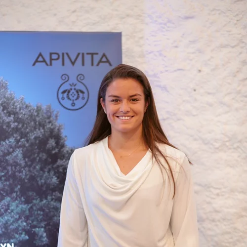 Μαρία Σάκκαρη: Η νέα Brand Ambassador της APIVITA για το 2020