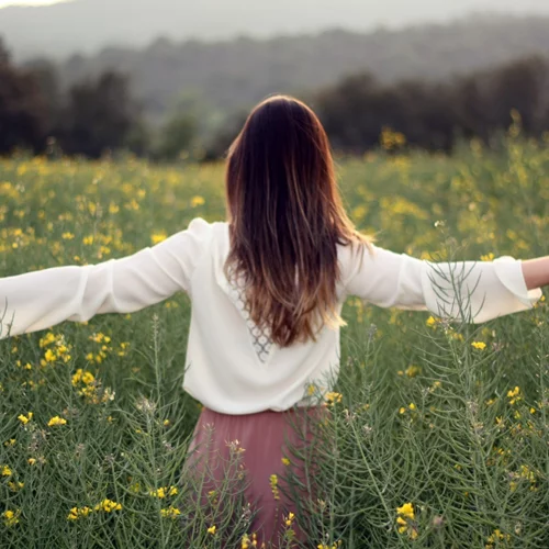 Πώς να προσποιηθείς ότι αγαπάς τον εαυτό σου μέχρι να το πετύχεις