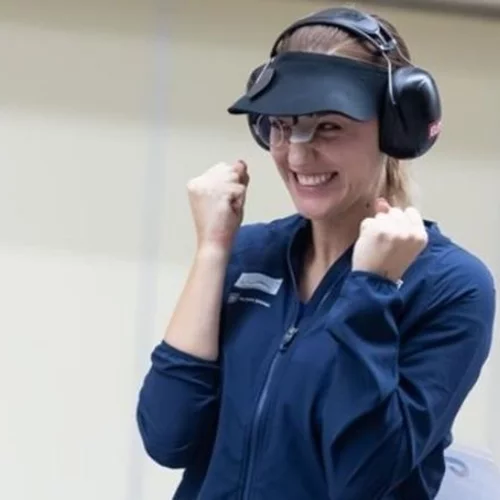 H Αννα Κορακάκη πρώτη λαμπαδηδρόμος: Γυναίκα για πρώτη φορά στην ιστορία