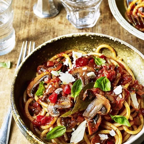 Aυτή η μακαρονάδα bolognese είναι vegetarian (και απίστευτα νόστιμη!)