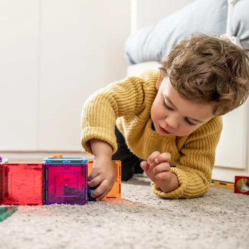 Πώς θα απασχολήσεις δημιουργικά το παιδί στο σπίτι; 6 δραστηριότητες που πρέπει να δοκιμάσεις