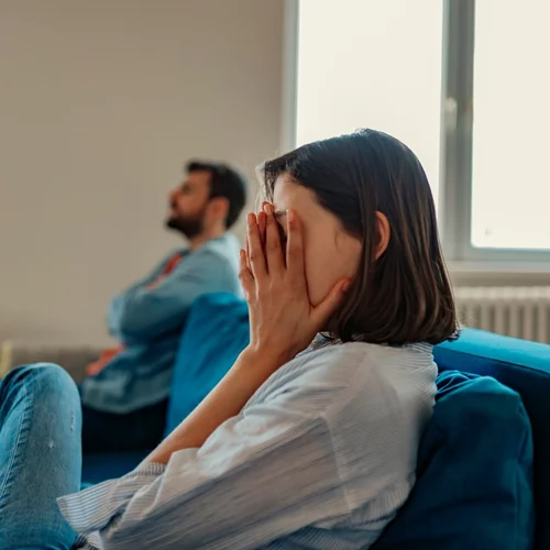 Ποια αρνητικά συναισθήματα προκαλεί η πανδημία και τι μπορώ να κάνω όταν νιώθω ψυχικά πιεσμένος;