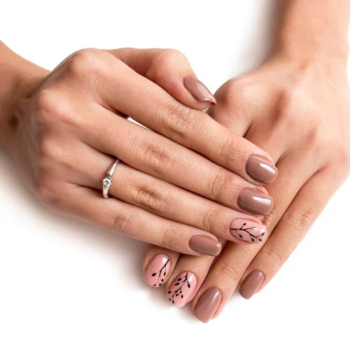 Εύκολα σχέδια για νύχια βήμα βήμα: Ιδέες για να δοκιμάσεις μόνη σου στο σπίτι