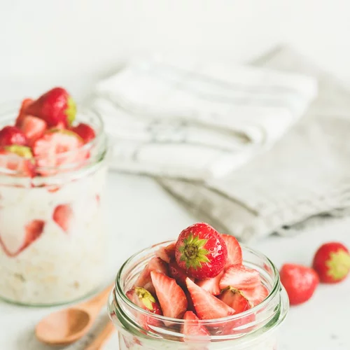 Χωρίς ζάχαρη αλλά γλυκό: 4 ιδέες για υγιεινό πρωινό γεύμα