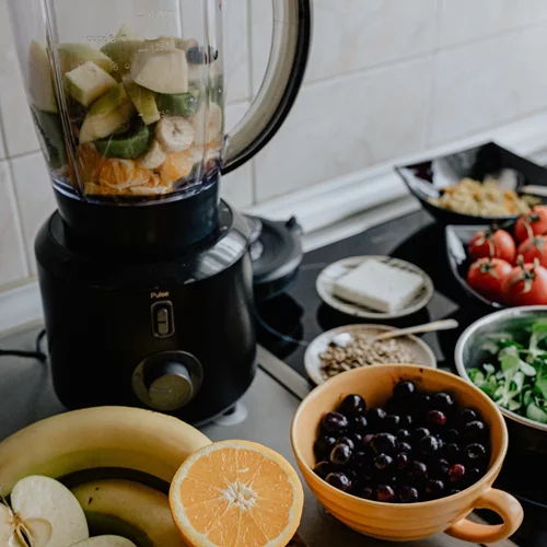 Σμούθι για λαμπερό δέρμα: Ποιες είναι οι κατηγορίες με τα βασικά συστατικά που πρέπει να περιέχει;