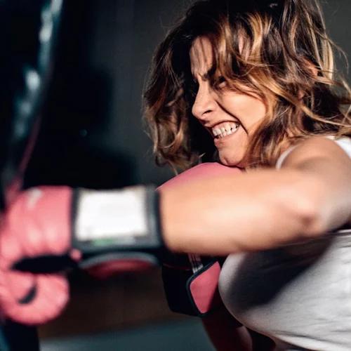 Άσκηση για γράμμωση και κάψιμο θερμίδων: 3 αθλήματα αυτοάμυνας που δυναμώνουν το σώμα