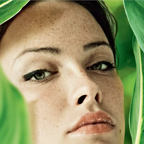 Πώς θα αποδώσουν καλύτερα τα προϊόντα προσώπου; Ακολουθώντας την κατάλληλη ρουτίνα