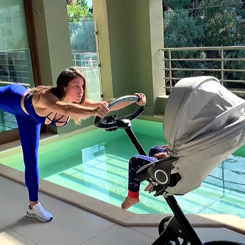 Ασκήσεις με εξοπλισμό στο σπίτι: Workout για όλο το σώμα με το καρότσι του μωρού