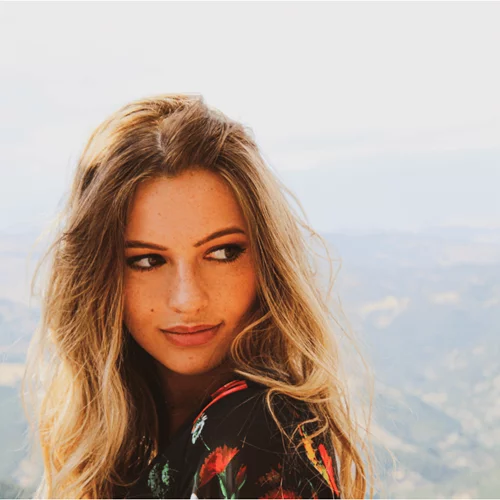 Τεστ θηλυκότητας: Πόσο «αγκαλιάζεις» τη θηλυκή πλευρά σου;