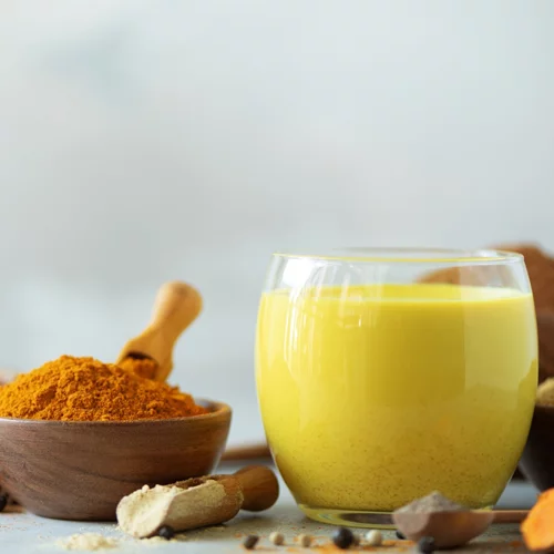 Ρωτήσαμε 10 ειδικούς: Ποιο συστατικό προσθέτουν στα γεύματά τους για αντιφλεγμονώδη δράση;