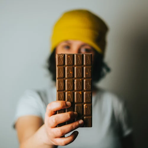 Θέλω γλυκό μετά το φαγητό: Τι είναι η μεταγευματική υπογλυκαιμία και πώς να την ξεγελάσεις;