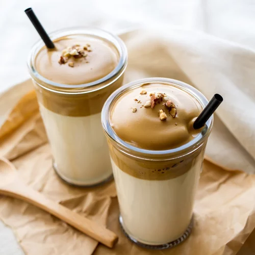 Dalgona coffee: Πώς φτιάχνεται ο πιο δημοφιλής καφές των Google searches;