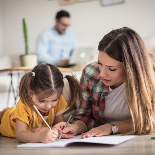 Αγγλικά στο νηπιαγωγείο; Πώς να βοηθήσεις το παιδί να μάθει πιο εύκολα
