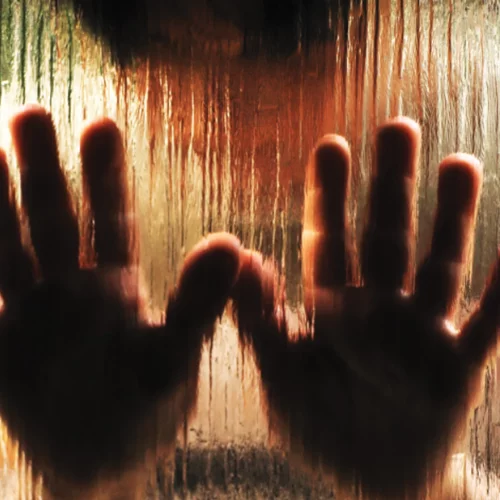 «ΕΝΑ στα ΠΕΝΤΕ»: Η Λουξ στηρίζει τον αγώνα κατά της παιδικής σεξουαλικής κακοποίησης