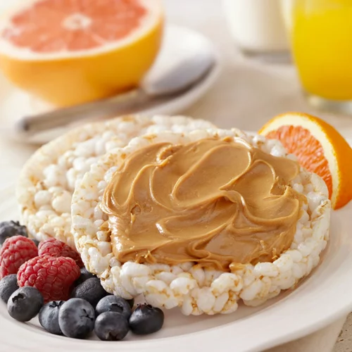 Ισορροπημένη διατροφή: 3 tips που θα σε βοηθήσουν να διαλέξεις το πιο υγιεινό βούτυρο ξηρών καρπών