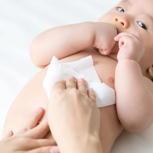 «Προϊόντα της Χρονιάς 2021» τα Μωρομάντηλα BabyCare Calmin και oι μάσκες ΜΕΓΑ