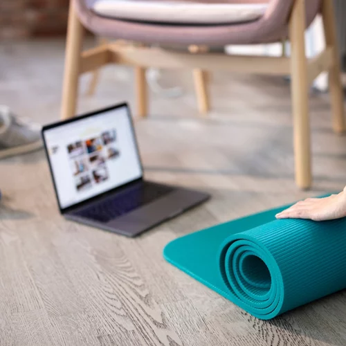 Online personal training: Τα υπέρ, τα κατά και πώς θα βρεις τον κατάλληλο trainer;