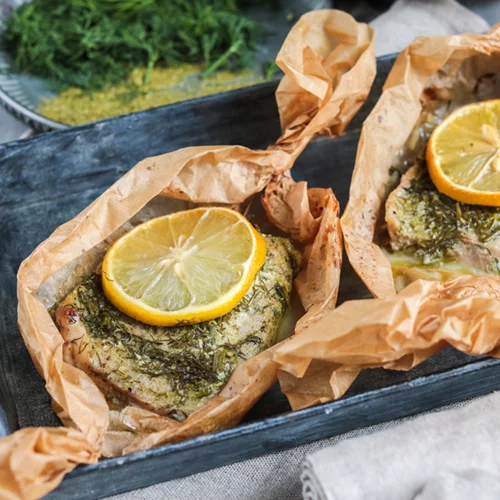 Φαγητά στη λαδόκολλα: 5 συνδυασμοί για ένα (πολύ) γρήγορο βραδινό