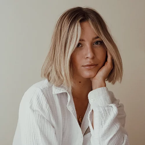 Η νέα, πιο cool εκδοχή των platinum ξανθών μαλλιών