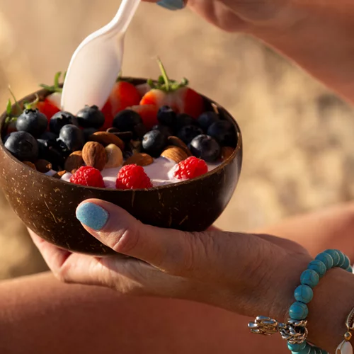 Τι να φάω στην παραλία; Τα καλύτερα σνακ για επίπεδη κοιλιά που δεν φουσκώνουν