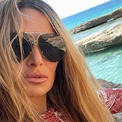 Τα βάρη δίνουν όγκο; Οι μύες γίνονται λίπος αν σταματήσεις την άσκηση; Η Ελένη Πετρουλάκη καταρρίπτει τους μύθους της άσκησης