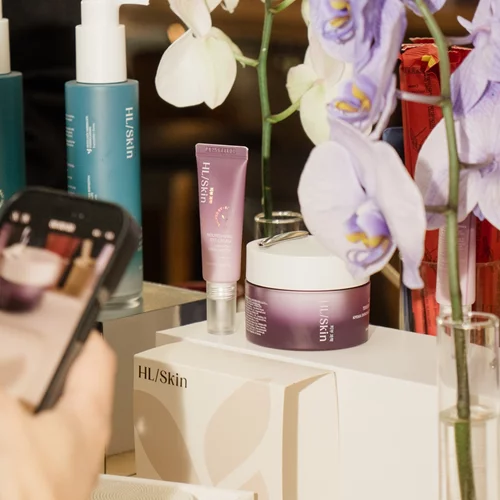 HL/SKIN: Η νέα σειρά περιποίησης της Herbalife παρουσιάστηκε σε ένα μοναδικό K-beauty press event