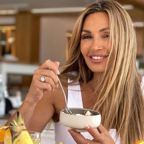 Ελένη Πετρουλάκη: Προτείνει τον πιο λαχταριστό τρόπο για να προσθέσεις τα μαυρομάτικα φασόλια στην διατροφή σου