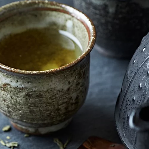 Γλυκά αφεψήματα με τσάι και μέντα, ό,τι πρέπει για το χειμώνα