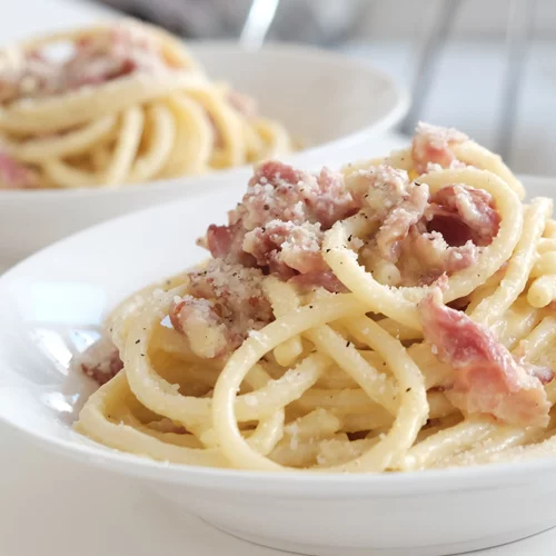 Βοηθούν τα κρύα μακαρόνια στο αδυνάτισμα; Περιέχουν λιγότερες θερμίδες;