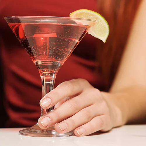 Πώς δε θα πάρεις πολλές θερμίδες από το ποτό