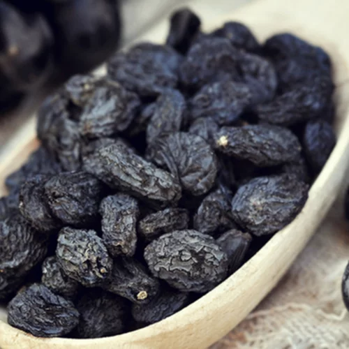 Μαύρη κορινθιακή σταφίδα: Δες τα οφέλη της και γιατί πρέπει να την τρώμε