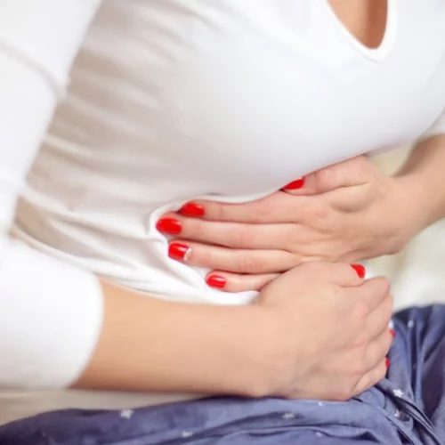 Γαστρεντερίτιδα: Πώς θα την αντιμετωπίσεις και τι διατροφή να ακολουθήσεις;