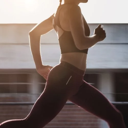 Tρέξιμο για μυϊκή ενδυνάμωση: Αυτή είναι η προπόνησή σου