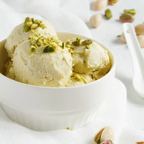 Πώς θα εντάξεις το παγωτό στη δίαιτα (κι όμως γίνεται λέει η διαιτολόγος)