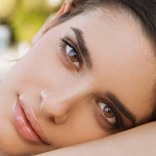 Οι δύο τροφές που γερνάνε την επιδερμίδα