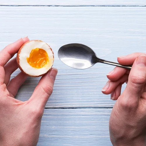 Σνακ με λιγότερες από 100 θερμίδες: Οι καλύτερες επιλογές για γλυκό, αλμυρό, λιπαρό, τραγανό σνακ