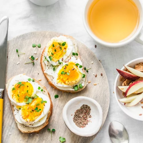 Το λάθος που κάνεις στο πρωινό (και οι top τροφές για ενέργεια το πρωί!)