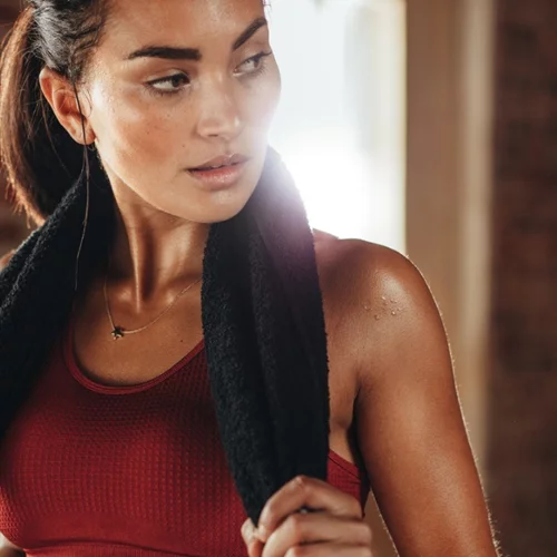 Πρόγραμμα hiit προπόνησης στο σπίτι από τη Χριστίνα Μαυρίδου