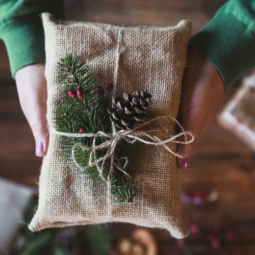 Πέντε τρόποι για να γιορτάσεις τα φετινά Χριστούγεννα πιο οικολογικά