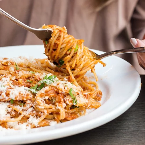 Κάνει να τρώω ζυμαρικά; Ρωτήσαμε την ειδικό και ιδού η απάντηση