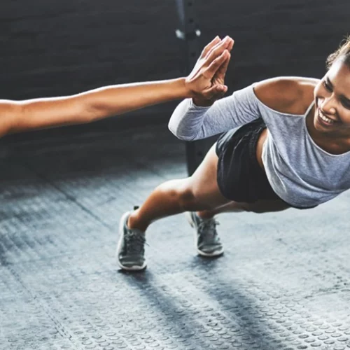 Άσκηση χωρίς γυμναστήριο: Το πρόγραμμα καλλισθενικής με το βάρος του σώματός σου