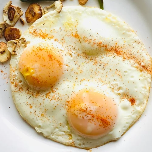 Πρωτεΐνη: Ποιο "έρχεται πρώτο", το κοτόπουλο ή το αυγό;