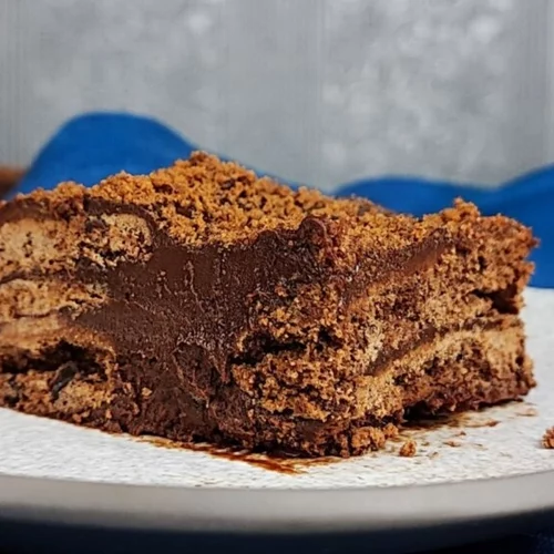 Σοκολατένιο γλυκό ταψιού με 3 υλικά και χωρίς ζάχαρη