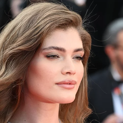 Φυσικό lifting προσώπου: Πώς θα το πετύχεις πανεύκολα με μακιγιάζ