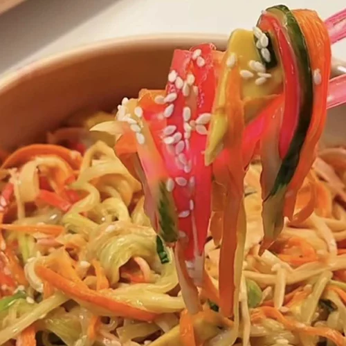 Συνταγή για τη viral σαλάτα California - είναι γεμάτη αντιοξειδωτικά