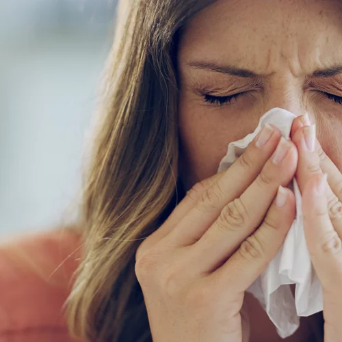 Πώς να αντιμετωπίσεις αποτελεσματικά τα συμπτώματα της ρινικής συμφόρησης