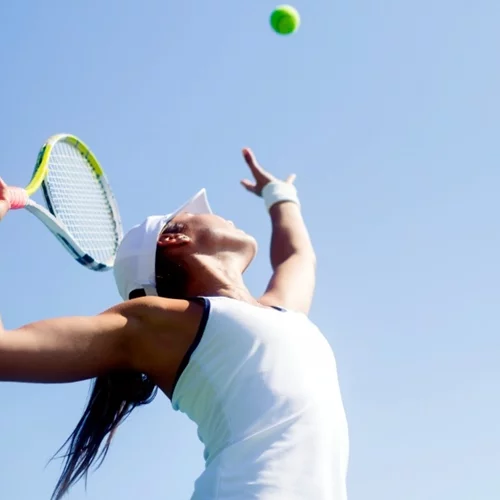 Τι βοηθάει στη δυσπεψία και ποια η σχέση του τένις με το έντερο;