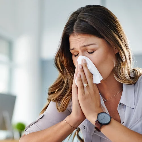 Mπορούμε να κρατήσουμε μακριά τις ιώσεις και τη γρίπη; Έρευνες απαντούν!