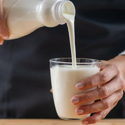 Γιαούρτι vs. κεφίρ: Ποιο είναι το καλύτερο superfood για εσένα;